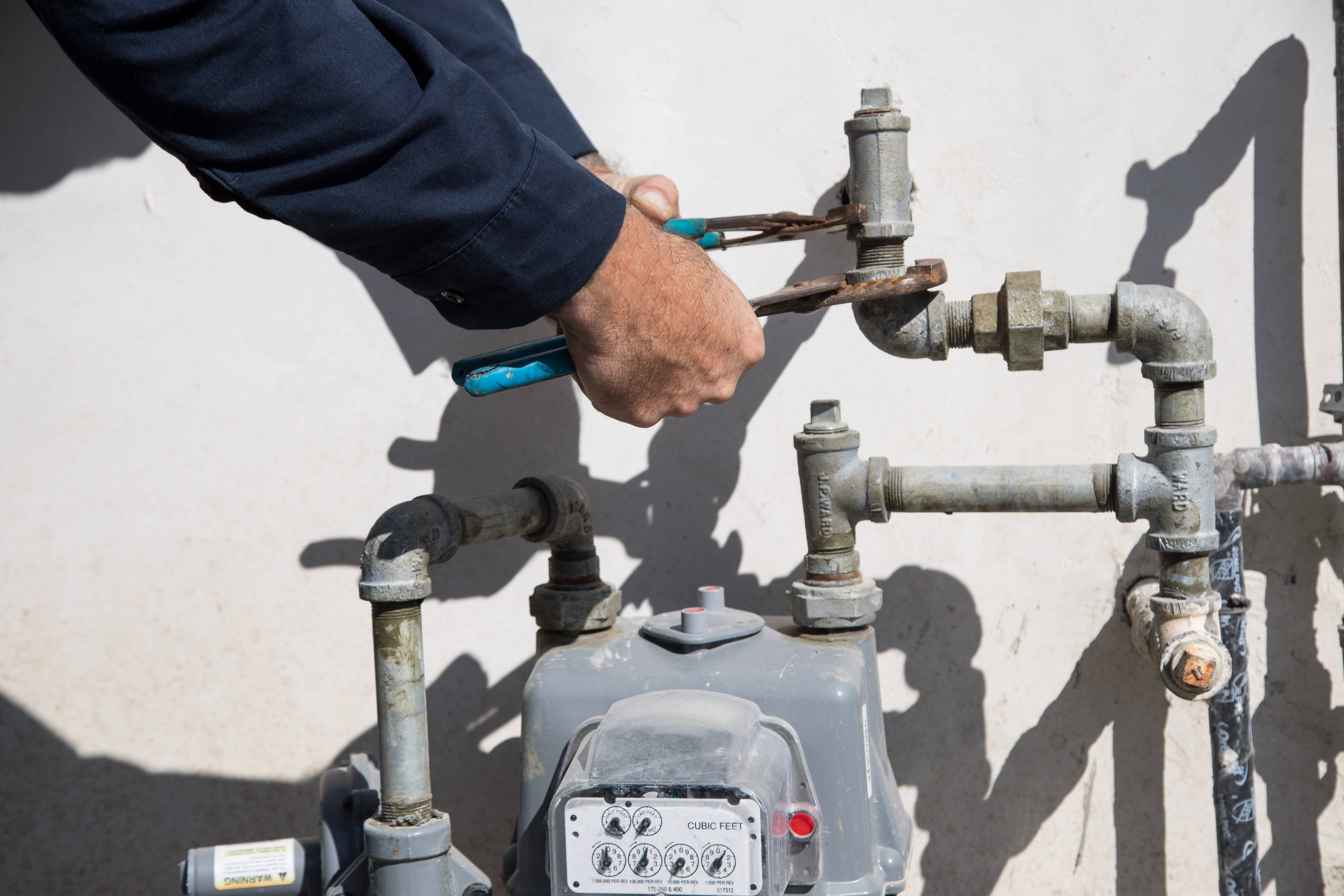 locating-your-home-s-water-shutoff-valve-1-800-anytyme